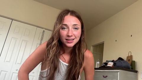 Step sis blows away blues like a cum-soaked squirt fest on cam