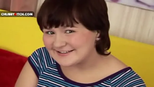 Chubby teen grinning &mdash;  giving head and riding