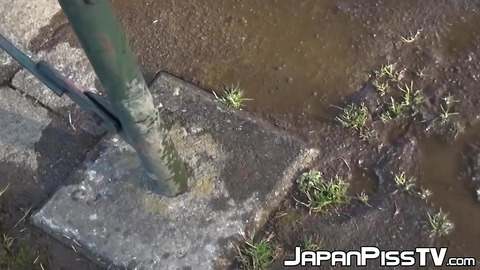 Debaucherous Japanese schoolgirls filmed pissing in public