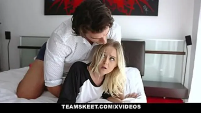 Tiny Teen Natalia Queen Tamed And Pleasured By Massive Stud′s Cock🍆