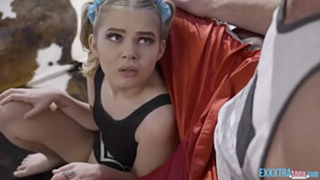 Horny teen getting her wet cunt nailed by mature guy