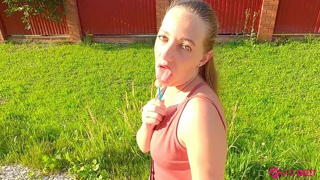 Street Prank Leads to Amazing Condom Fuck with a Stranger