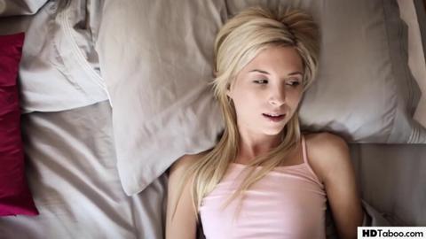 Innocent Piper Perri's first time getting destroyed by her older stepdad's raw cock🌭
