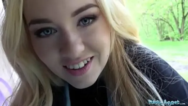 Blonde teen abuses public spots with hungry agents