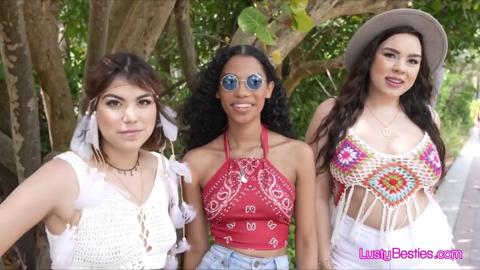 Fiji and Friends Crave Cock🌭 and Fun at the Shore