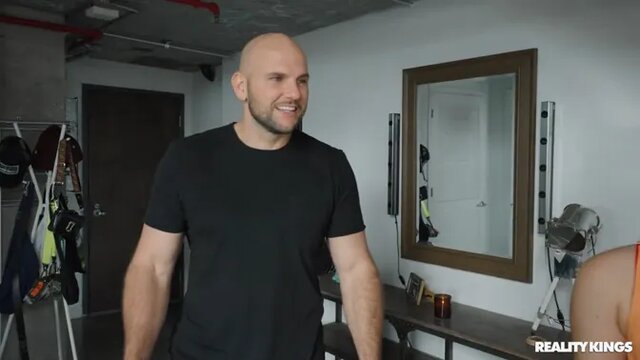 Busty brunette fills up her guy with a creampie