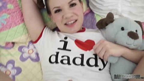 Alison Rey's Stepdad能满足Her Desires